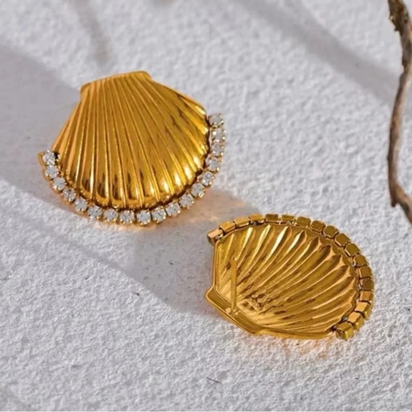 Anthropologie Seashell 18K Gold Stainless Steel Waterproof Crystal Earrings - Picture 5 of 10